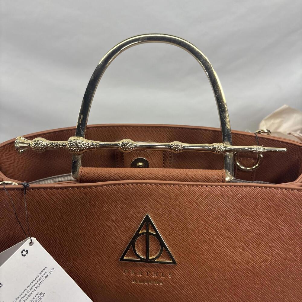 Loungefly Harry Potter Cognac Wand Handbag Exclusive - Picture 11 of 15